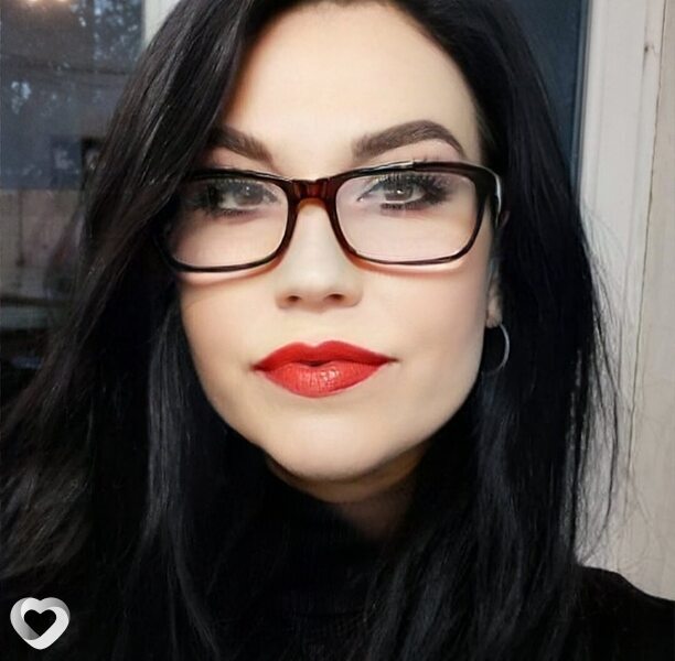 Аня
