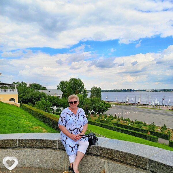 Полина