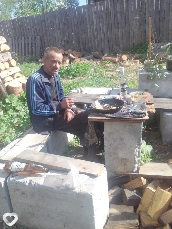 Артём