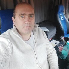 Виктор