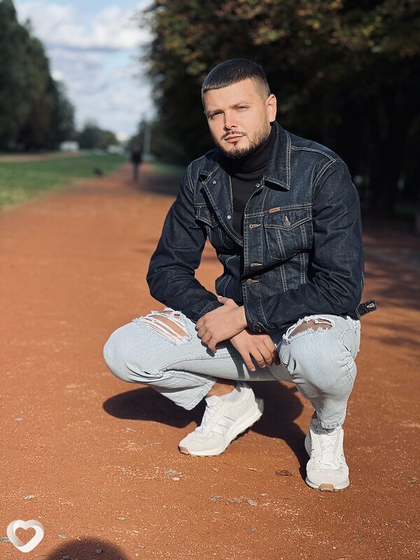 Женя