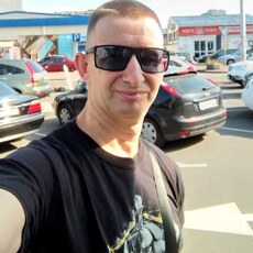 Артём