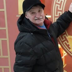 Геннадий