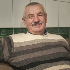 Артём