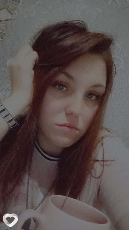 Оля