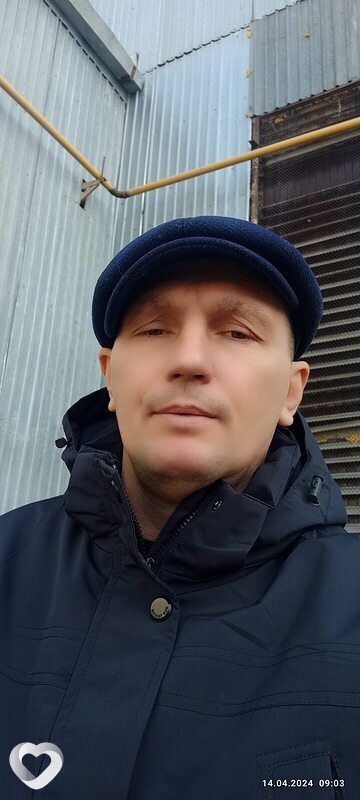 Артём