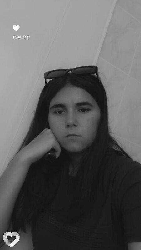 Юля
