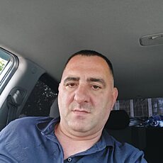 Артём