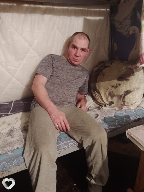 Артём