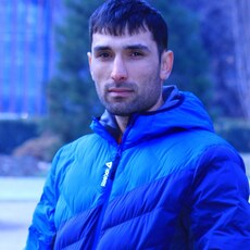 Артём