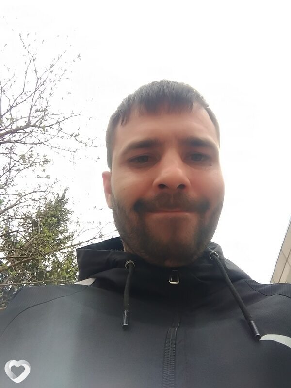 Артём