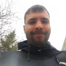 Артём