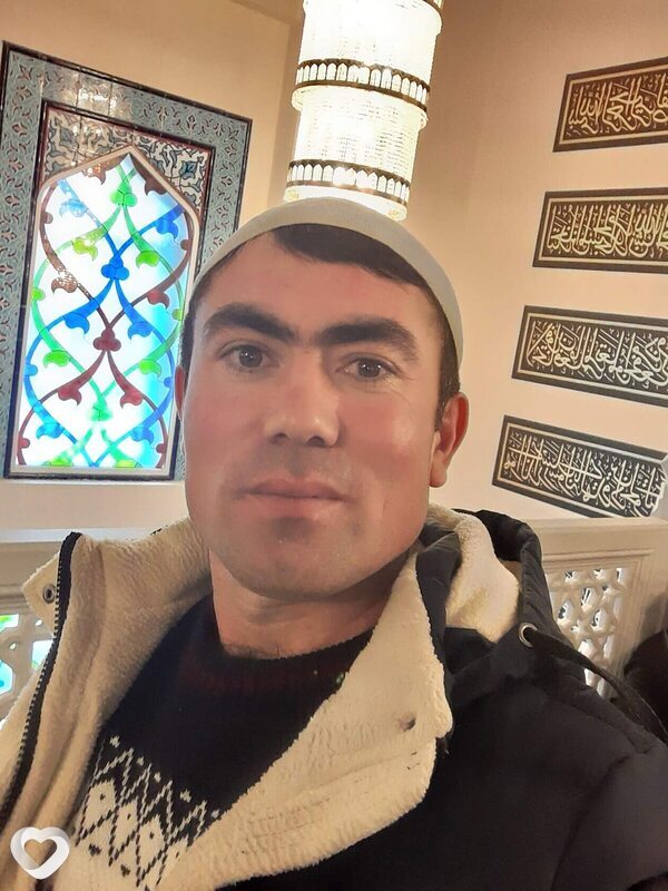 Артём