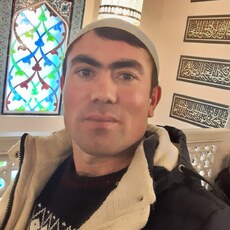 Артём