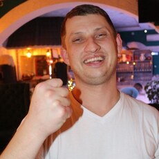 Артём