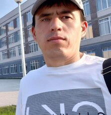 Артём