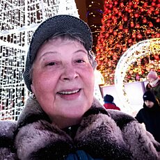 Полина