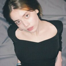 Оля