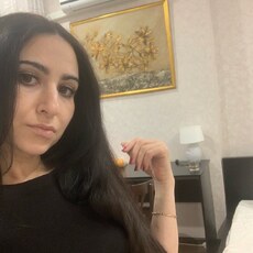 Оля