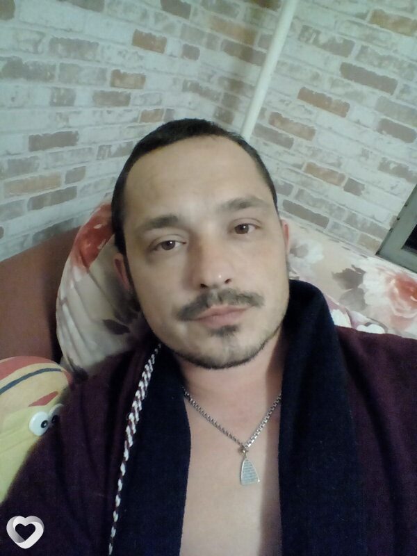 Артём