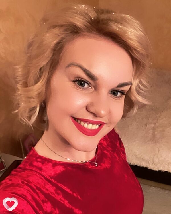 Аня