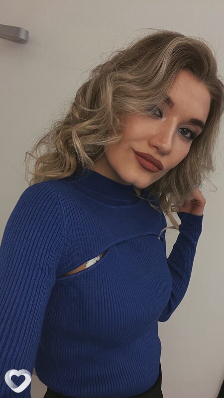 Полина