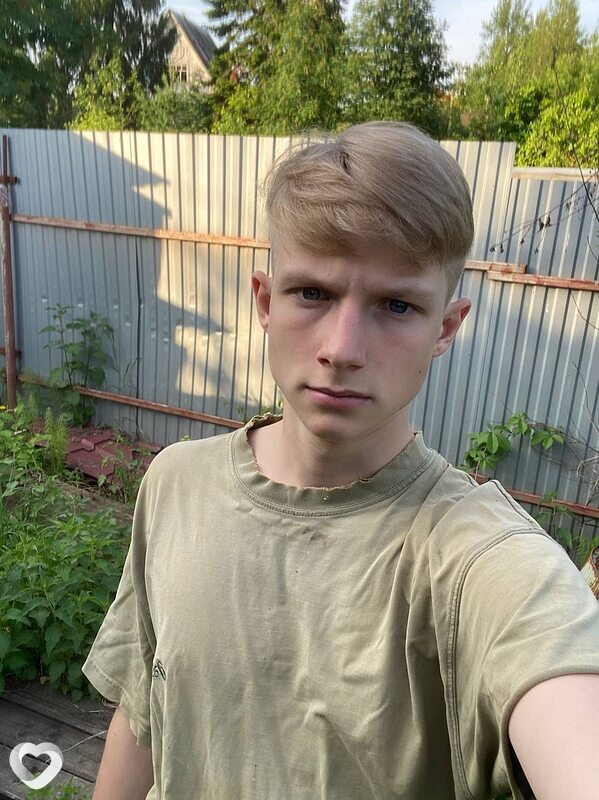 Лёня