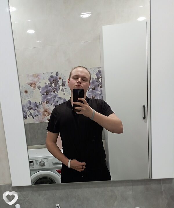 Максим