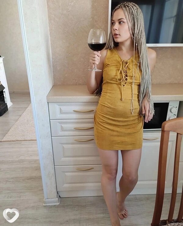 Аня