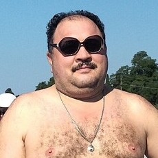 Артём