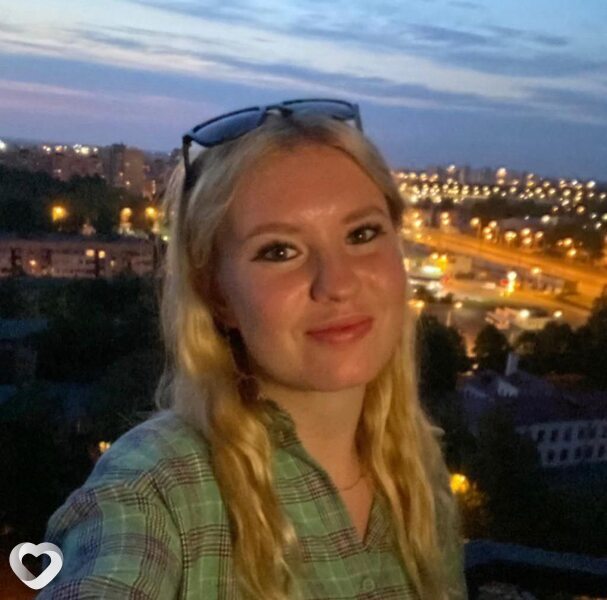 Ева